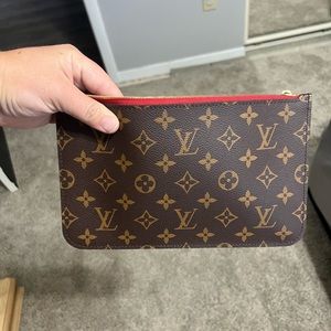 Authentic Louis Vuitton Neverful wristlet